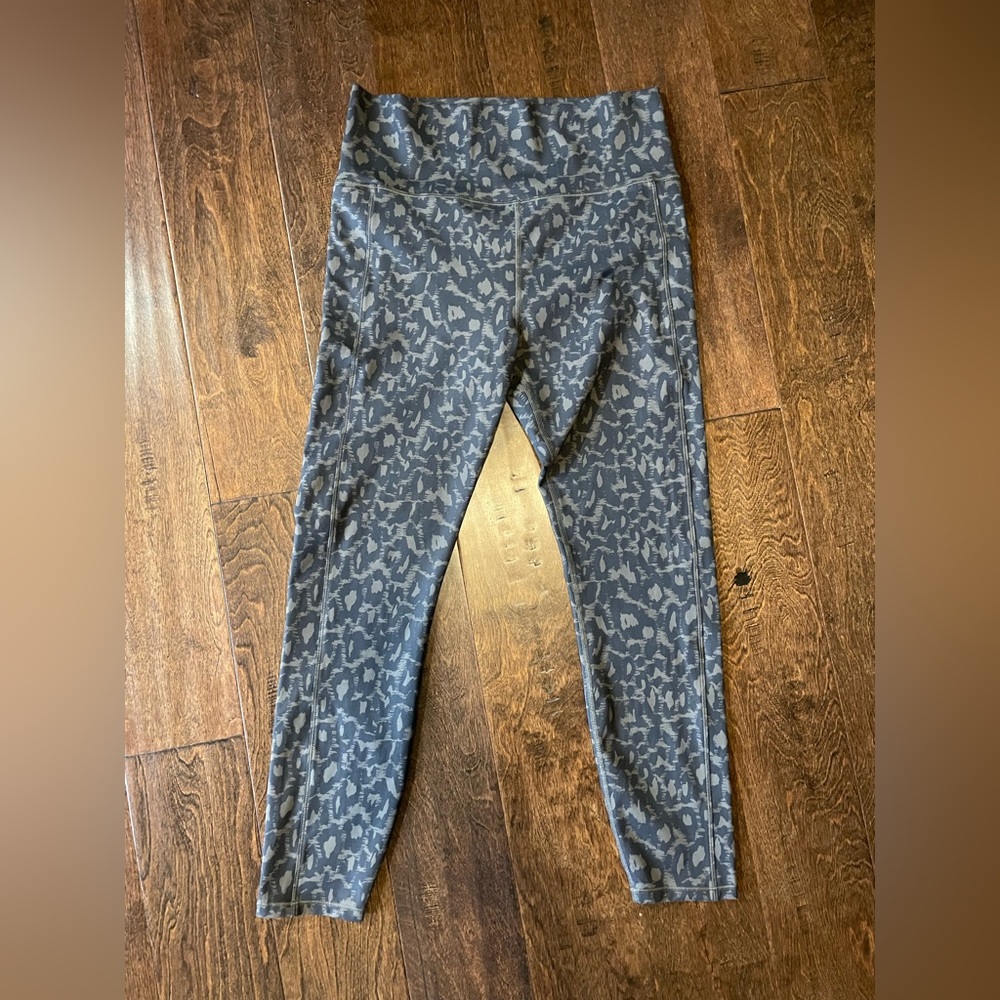 Vuori Women’s Studio Pocket Legging Cocoa Spot Size M